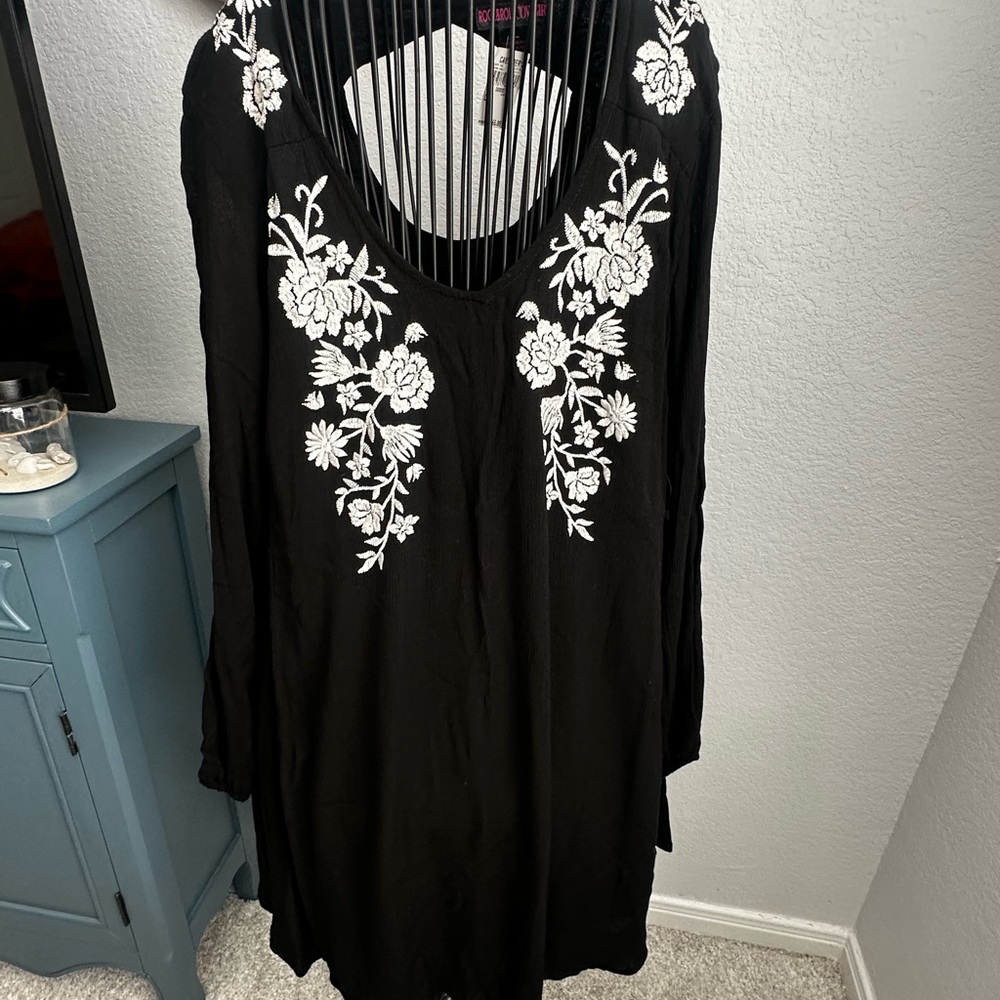 Rock & Roll Cowgirl Black and White Embellished Long Sleeve Sundress